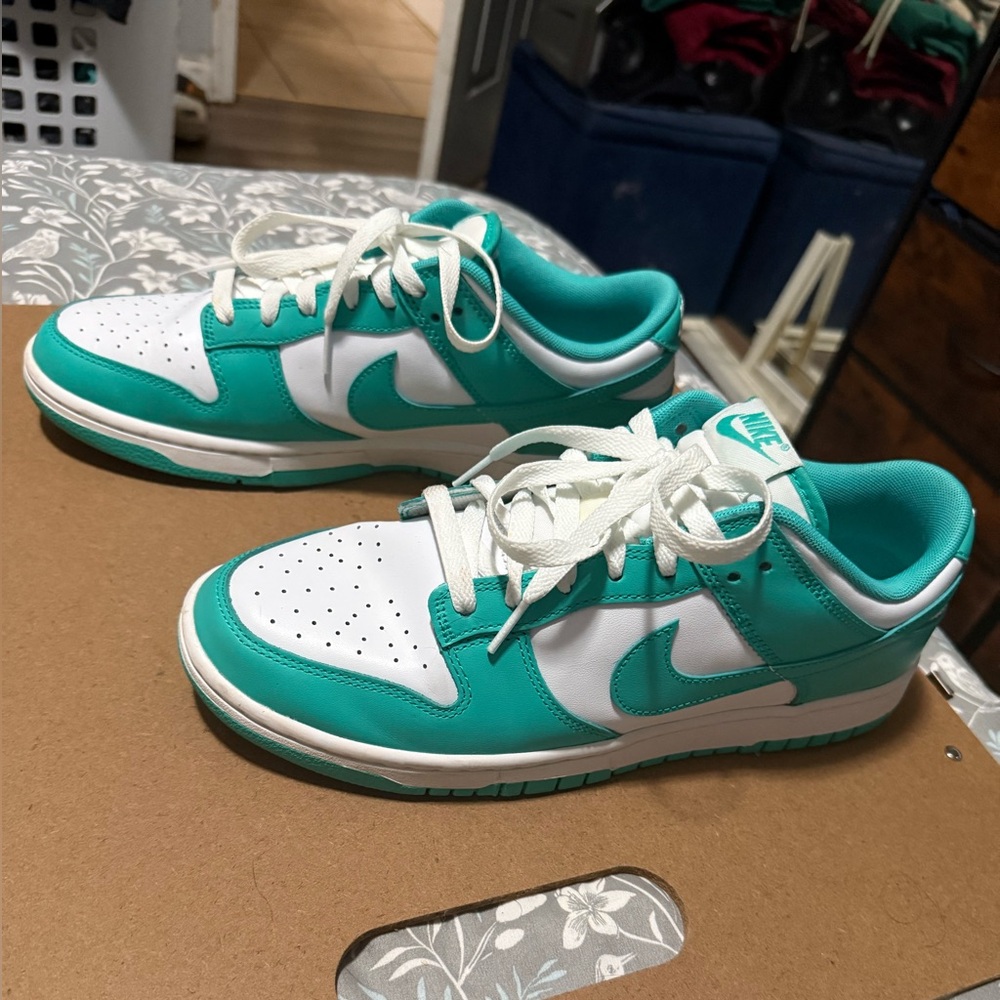 Nike Dunks - Picture 3 of 11